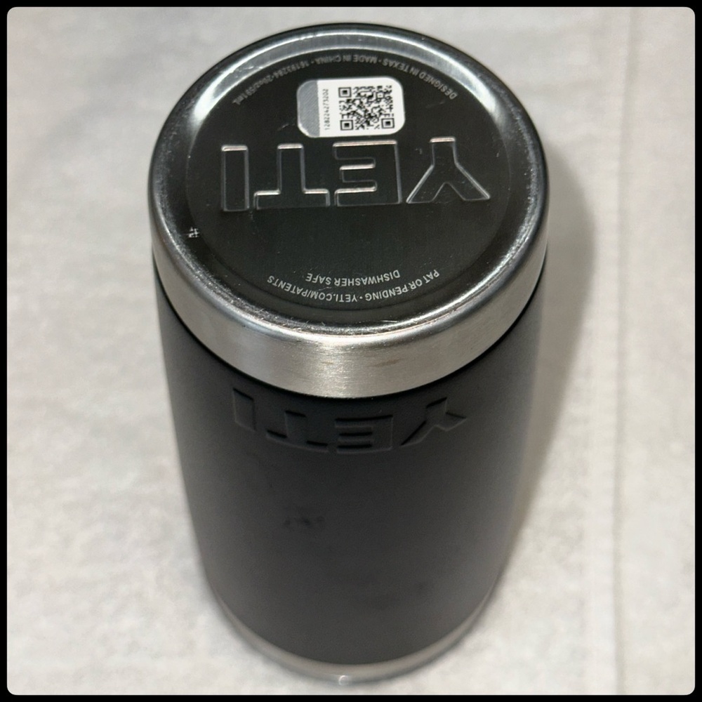 π₯π§YETI Black Stainless Steel 20oz Tumbler with Lid. One Owner. A- condition. ππΌ - Picture 6 of 16